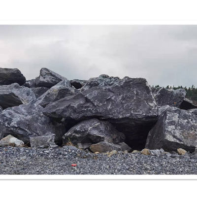 黑山石大型假山制作 黑山石庭院休闲摆放石 黑山石景观石