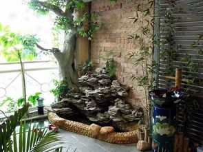 阳台建个假山鱼池,在朋友面前倍有面